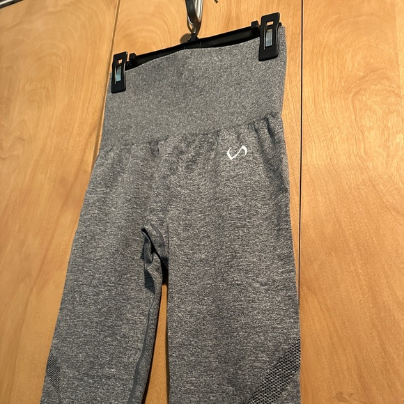 TLF Seamless Gym Leggings - Picture 1 of 6